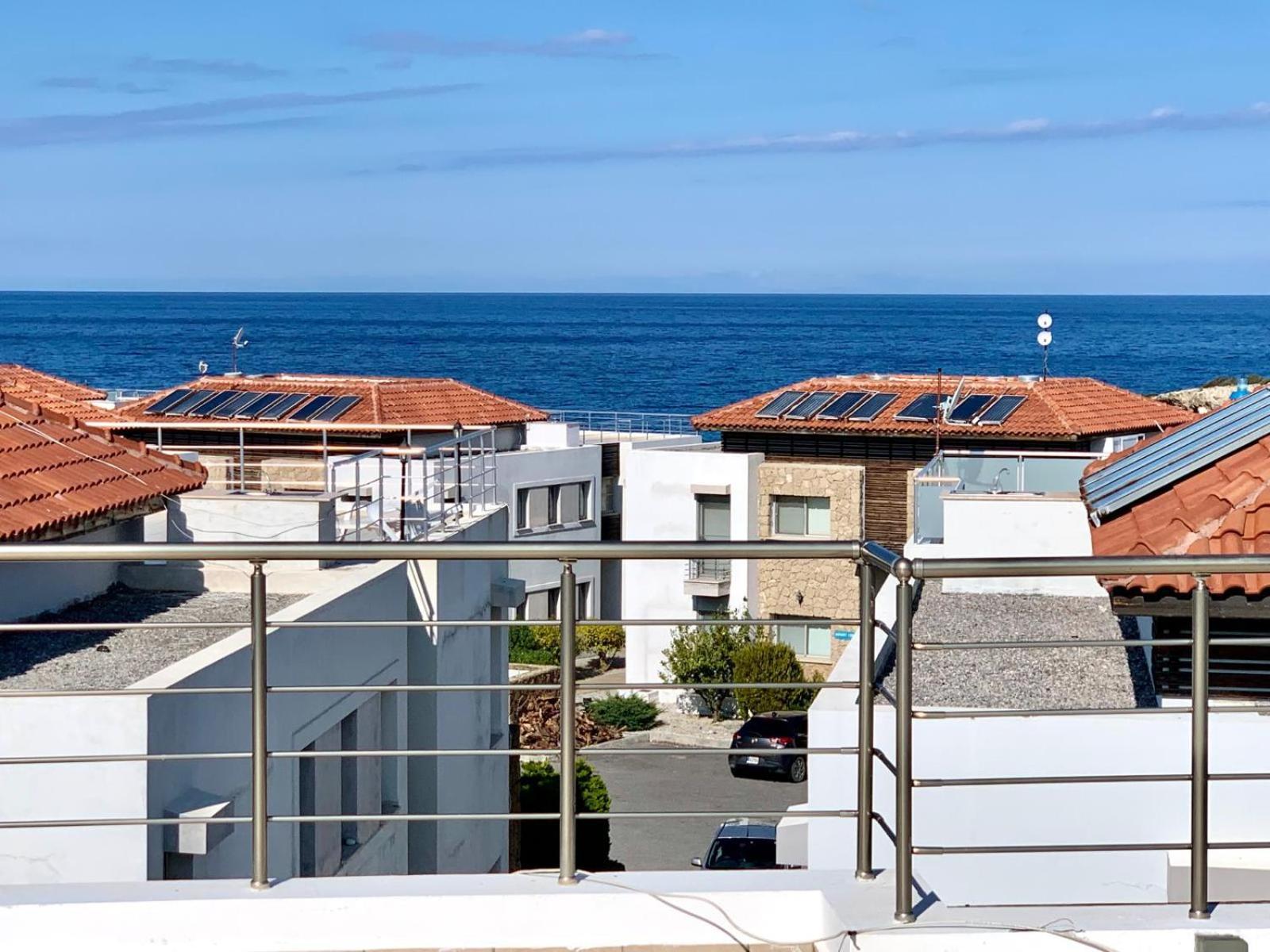 Boho Bay Apartment Akanthou Екстериор снимка