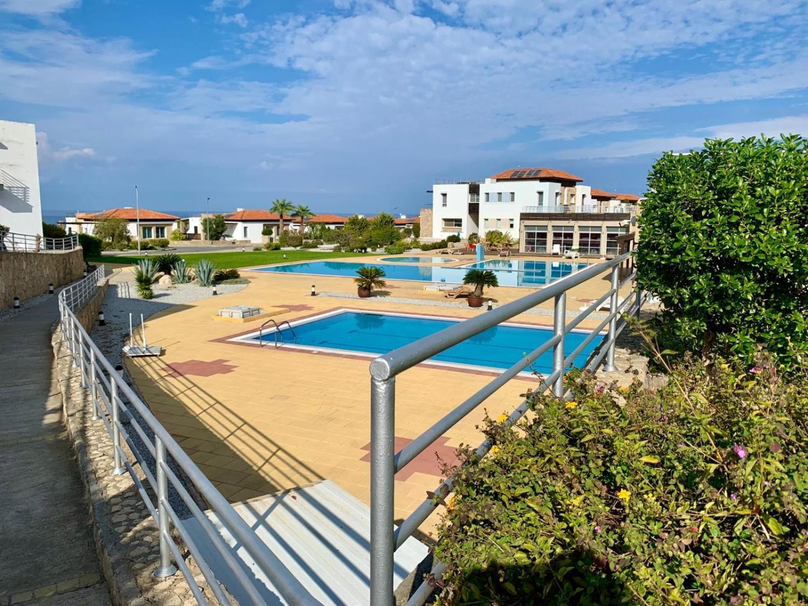 Boho Bay Apartment Akanthou Екстериор снимка