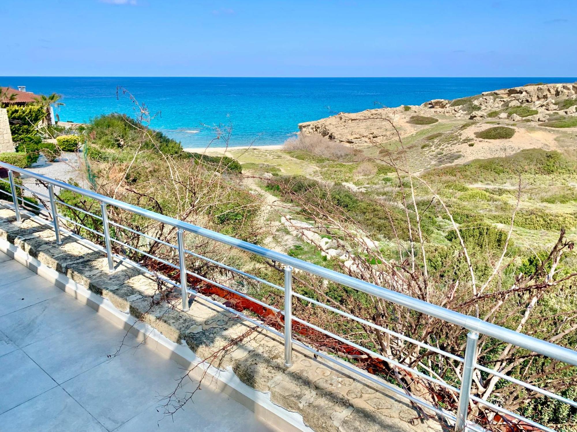 Boho Bay Apartment Akanthou Екстериор снимка