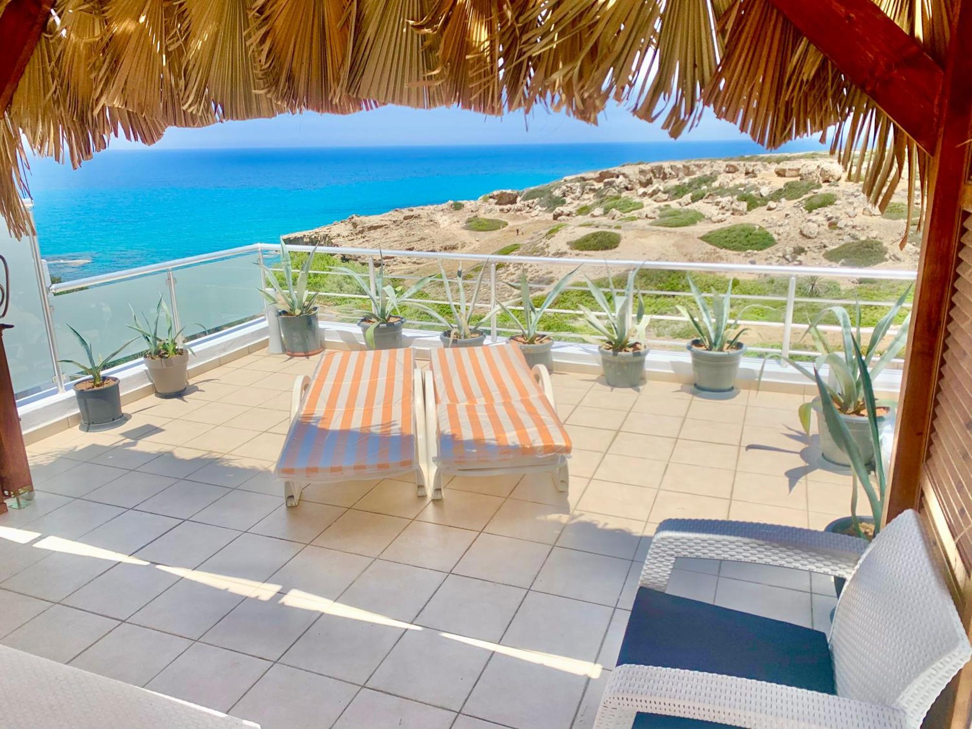 Boho Bay Apartment Akanthou Екстериор снимка