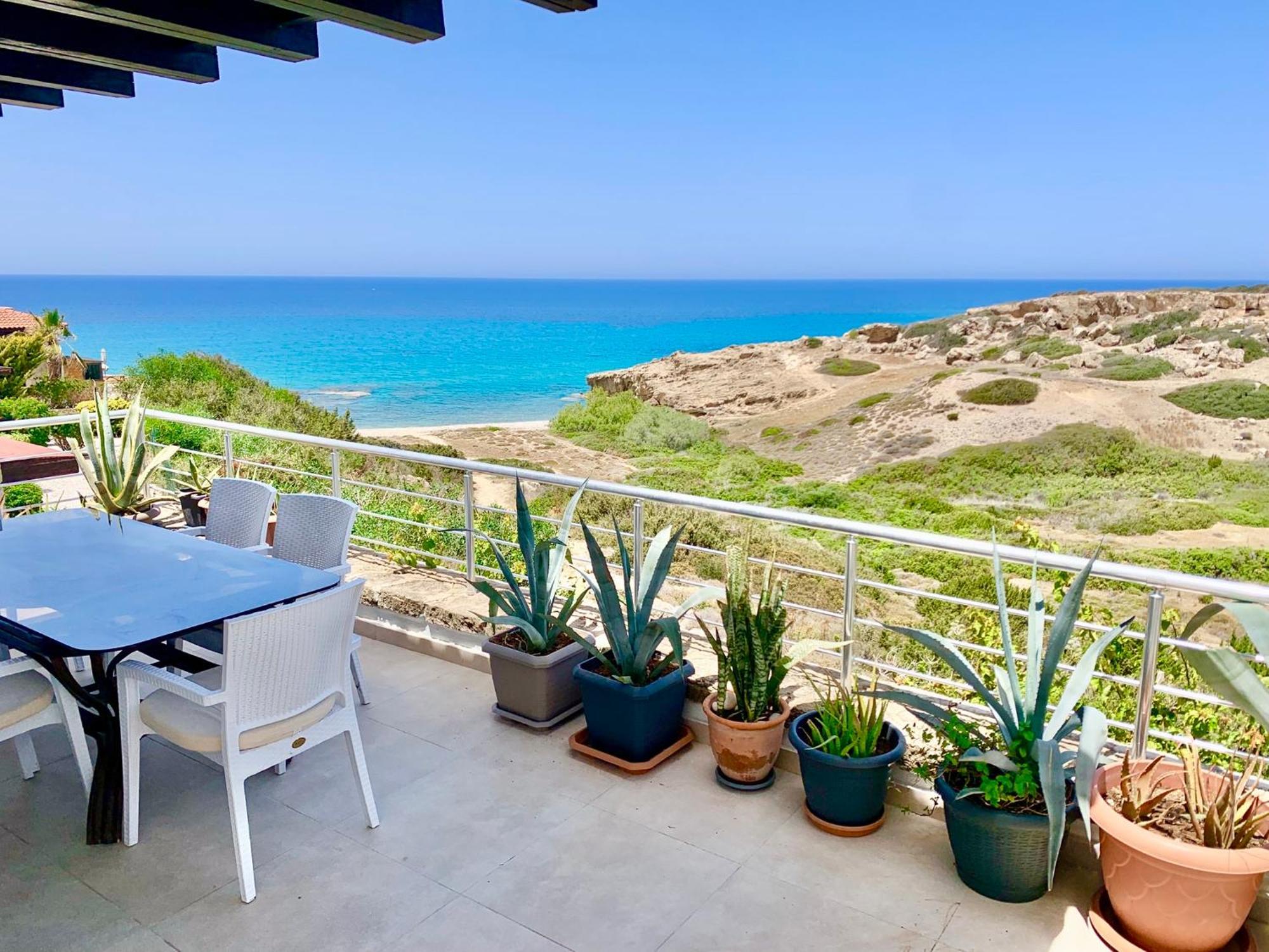 Boho Bay Apartment Akanthou Екстериор снимка