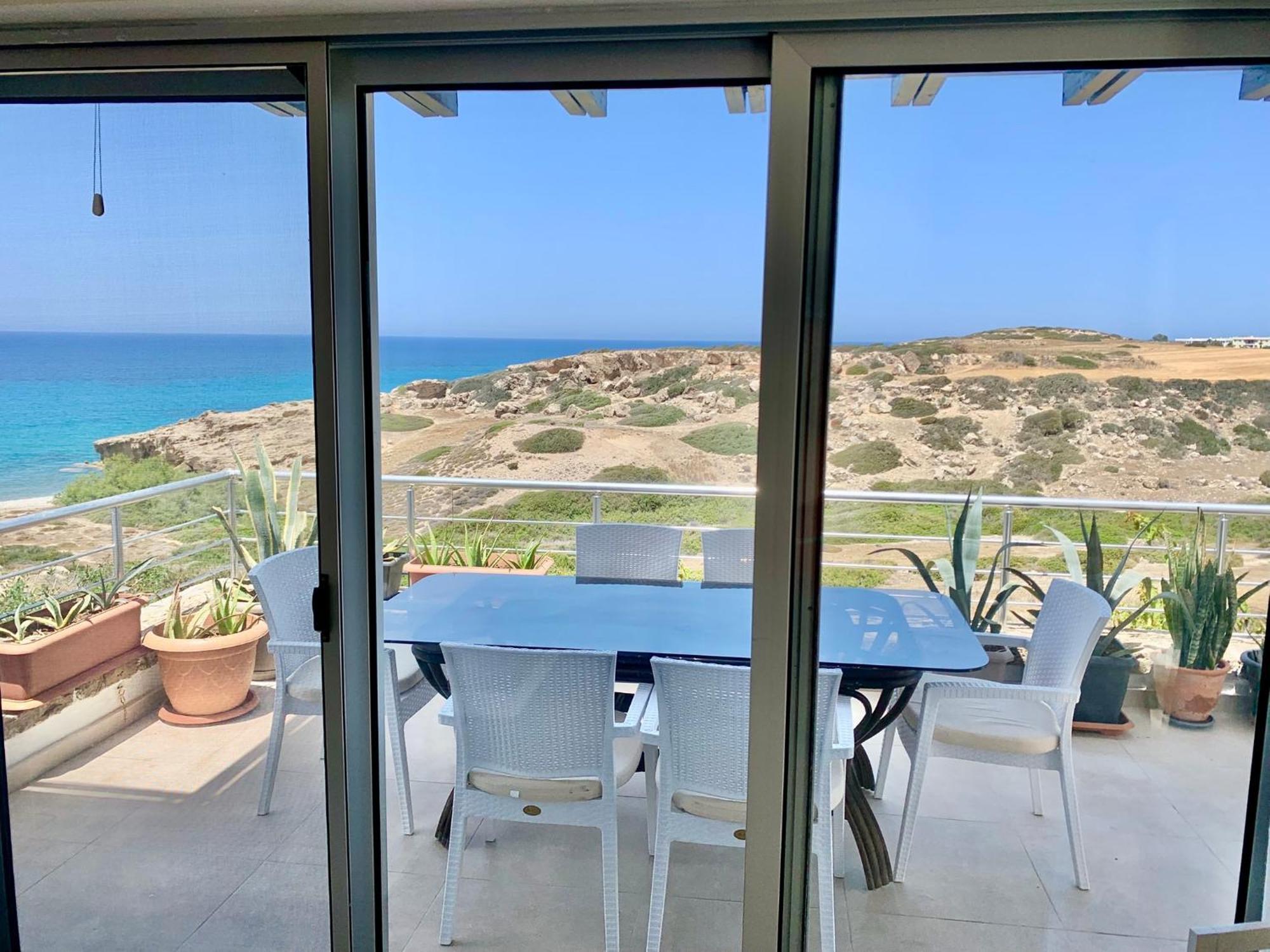 Boho Bay Apartment Akanthou Екстериор снимка